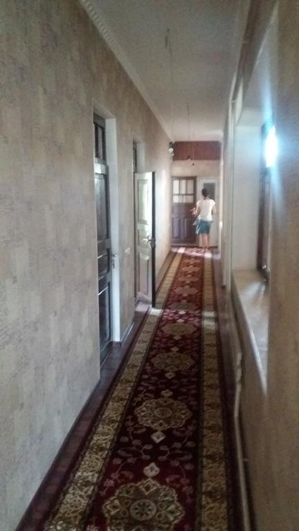 Отель Be My Guest Ош Экстерьер фото